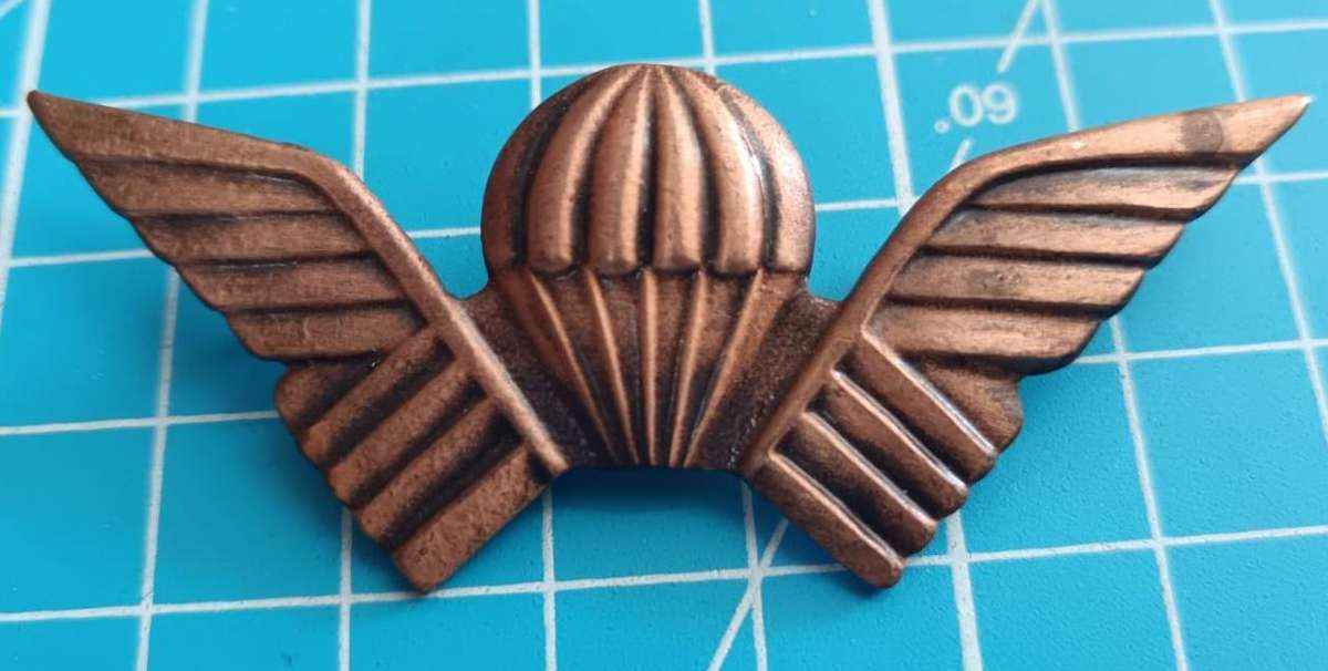 Rhodesia - Selous Scouts Parachute Wing ( Selling as a Copy )