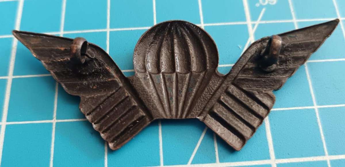 Rhodesia - Selous Scouts Parachute Wing ( Selling as a Copy )