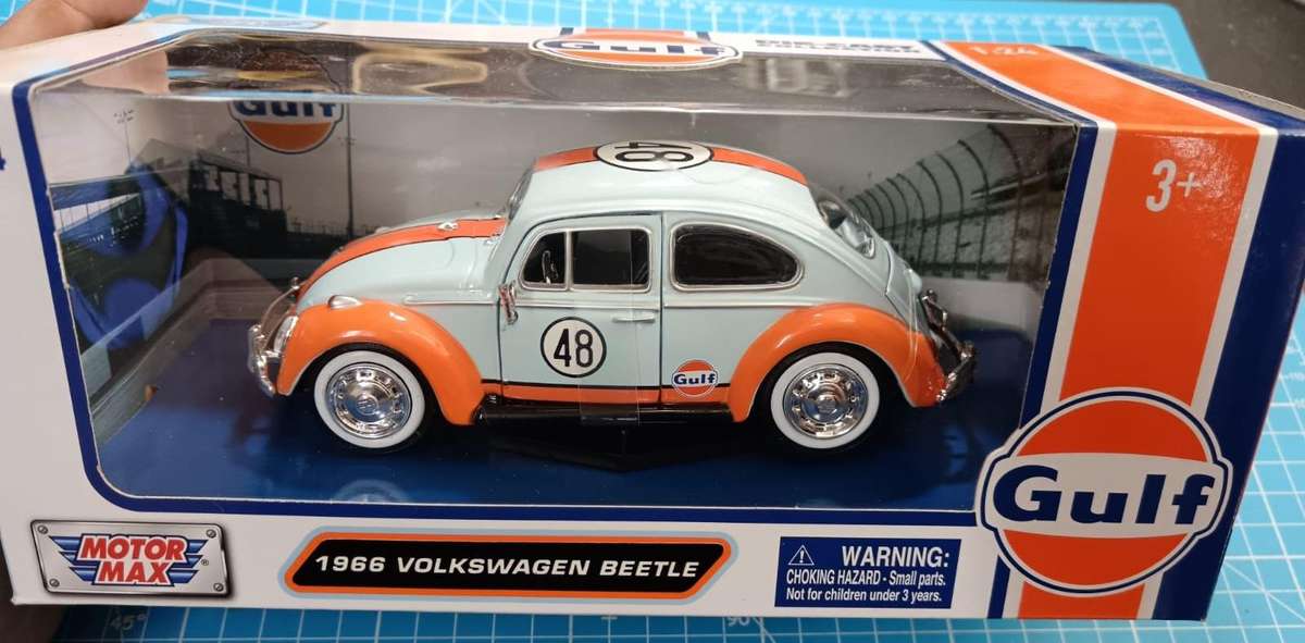 Motor Max 66 Vw Beetle ( Gulf Colors) 1:24