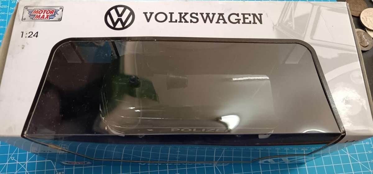 MOTOR-MAX 79574 VOLKSWAGEN - T1 TYPE 2 VAN POLIZEI 1962 - GREEN - 1/24