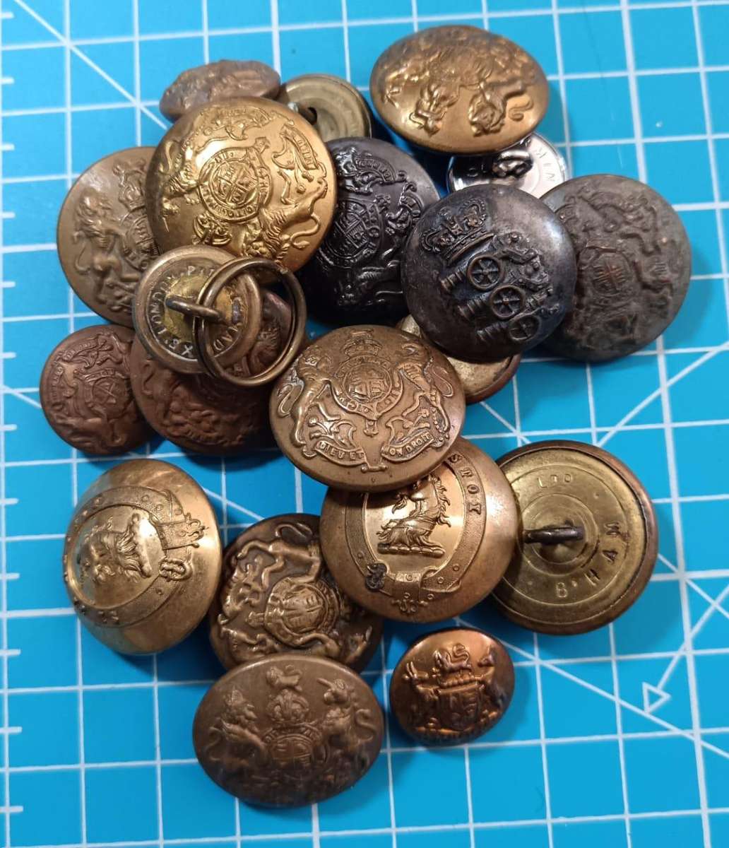 South Africa/International - Button lot