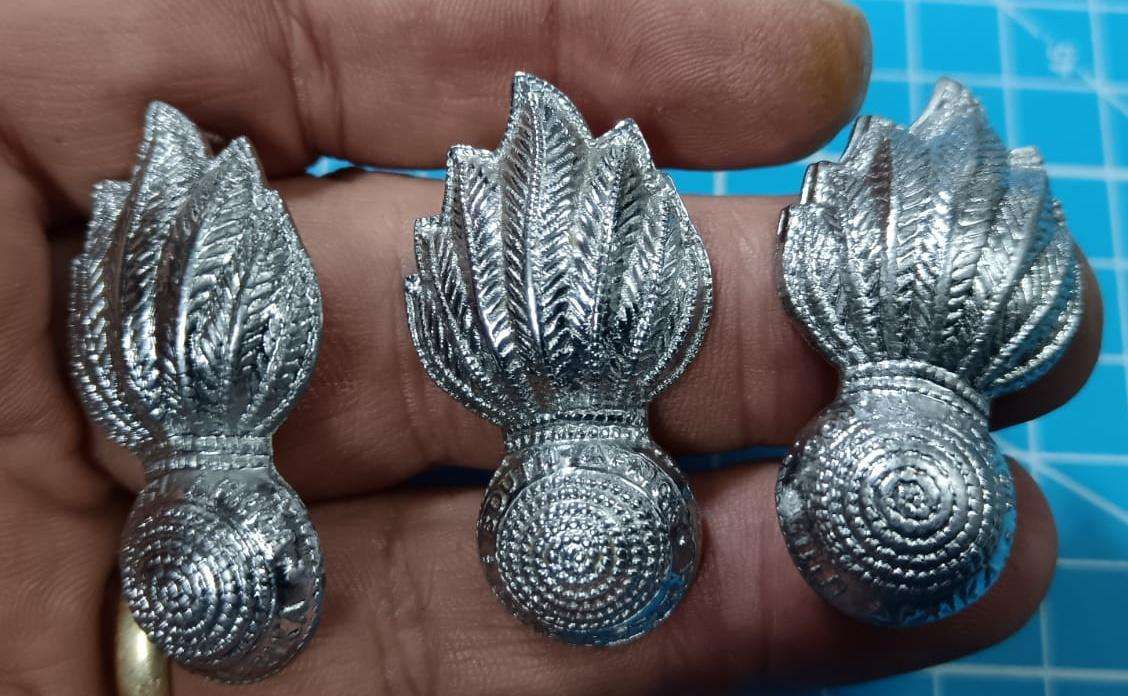 SADF - Artillery Beret/Collar Badge Lot