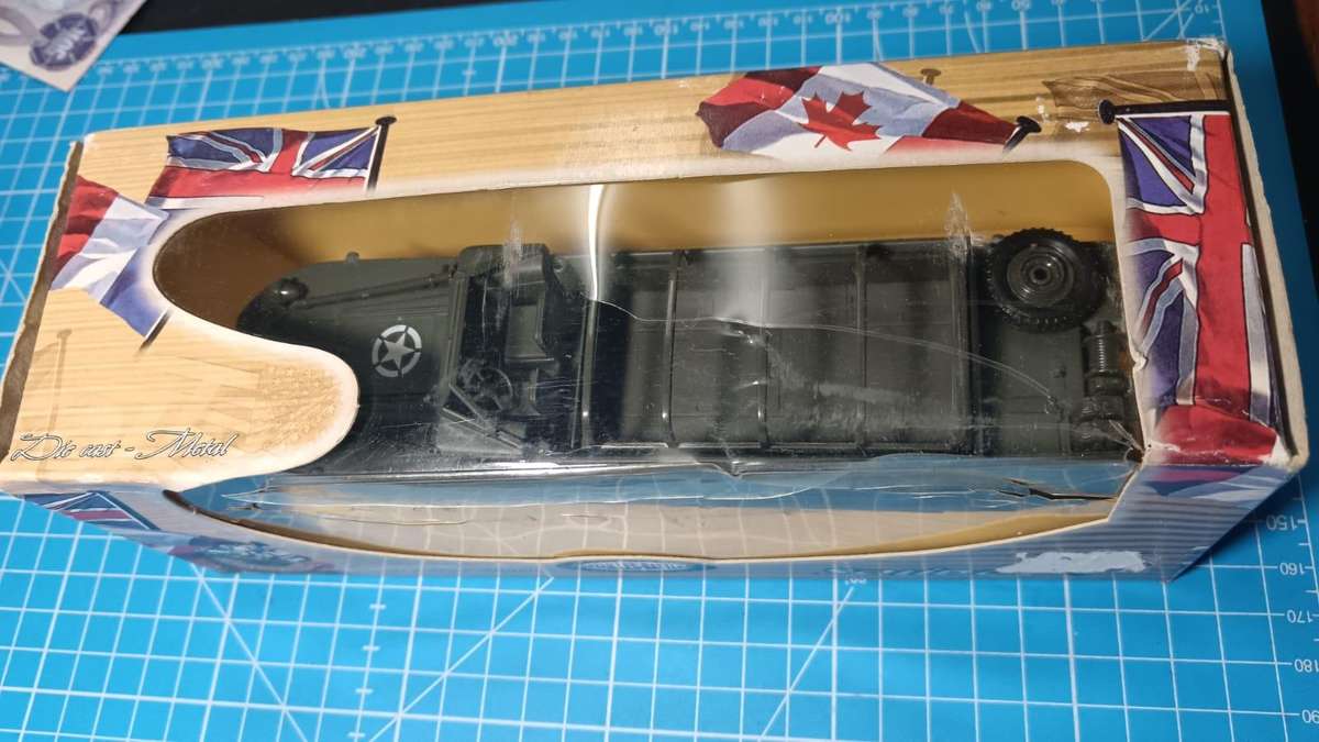 Solido  The Famous Battle Collection  GMC DUKW 353  Amphibious Vehicle