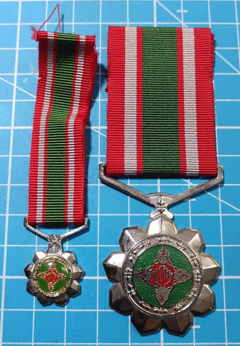 Homelands - Bophuthatswana Police Star for Faithful Service 10 Years  - Full Size plus Miniature