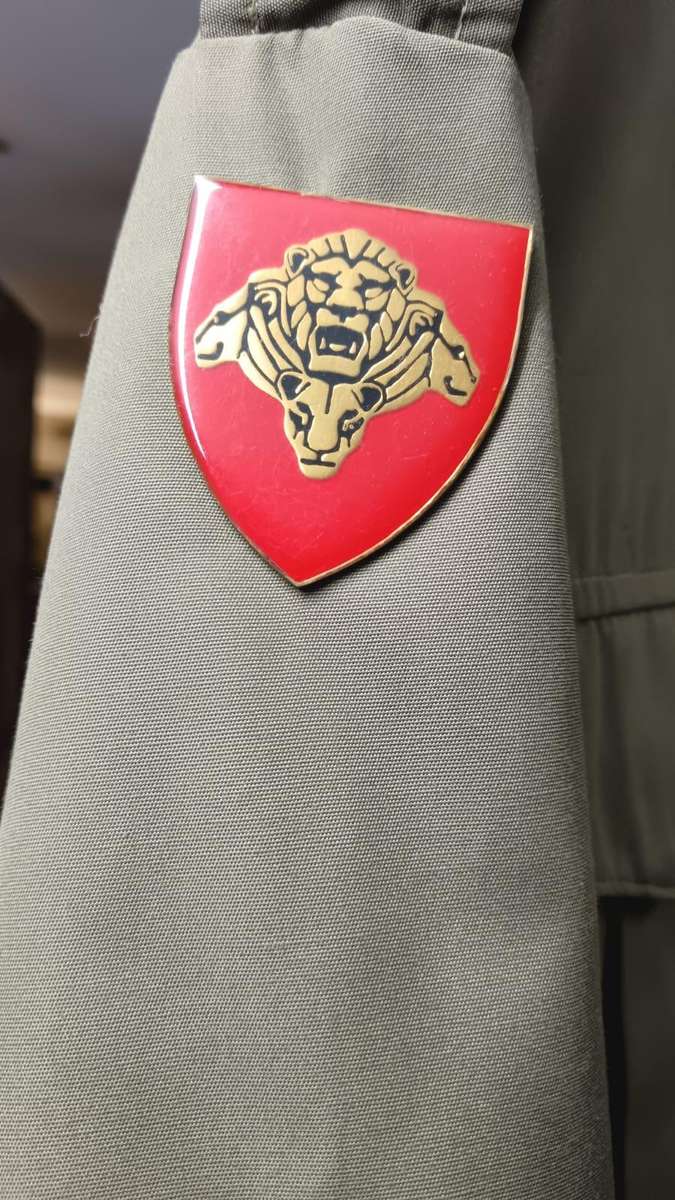 SANDF - Jacket with Insignia ( Top Condition - Size 107 ) Dated 2002