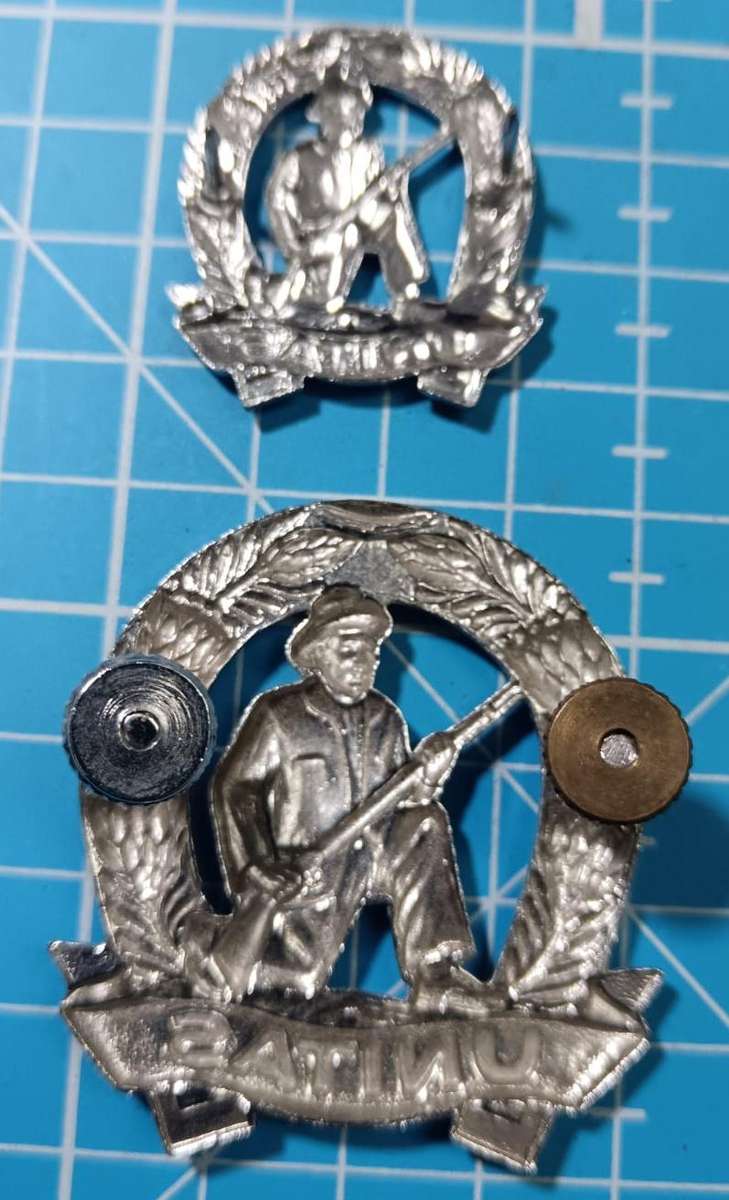 SADF - Commando Cap Badge and Collar