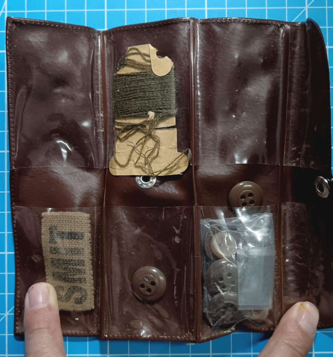 SADF - Army Issue Sewing Kit ( Incomplete )