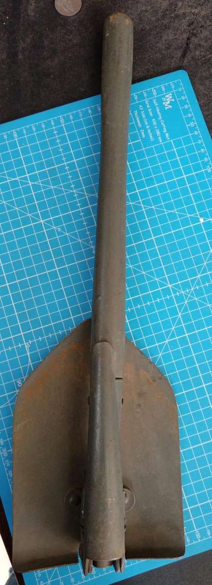 WW2 US Original 1944 Entrenching Tool (Folding Shovel)