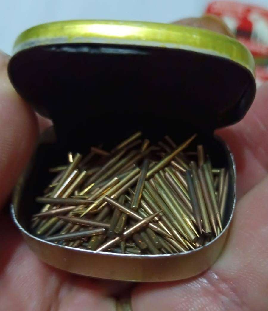 Vintage Gramophone Phonograph Needles in Tin - Bid Per Tin