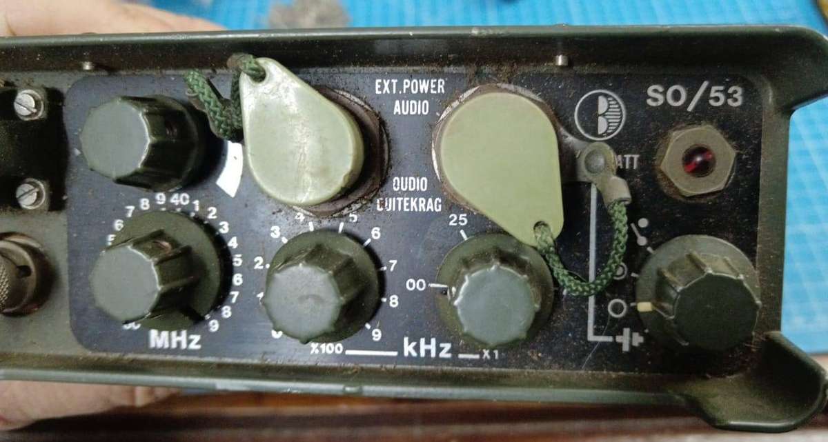 SADF - Border Period A53 PORTABLE/MANPACK RADIO VHF/FM Radio