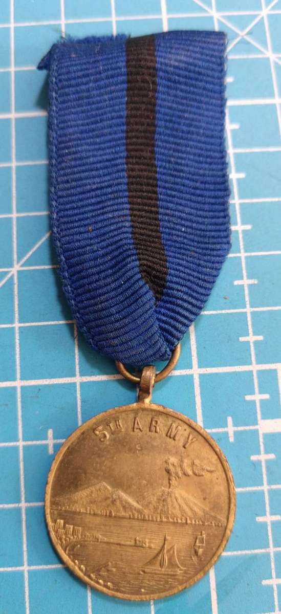 Commemorative Brass - Metal WWII Military Medal 5th Army