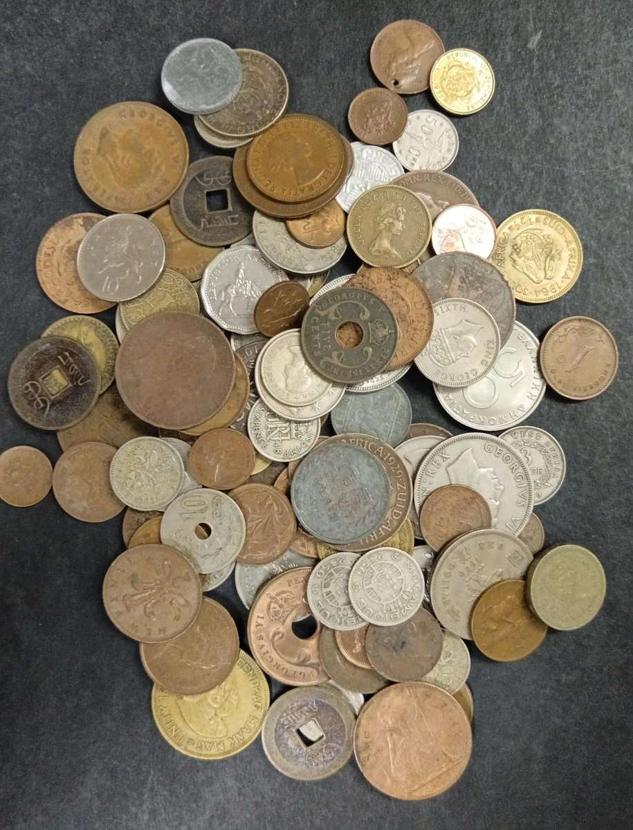 Mixed lot of 100 coins