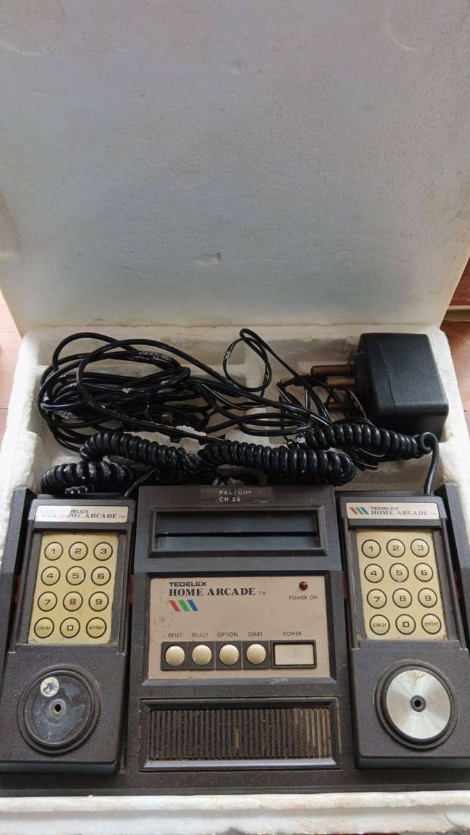 vintage tedelex home arcade, box and 8 games included
