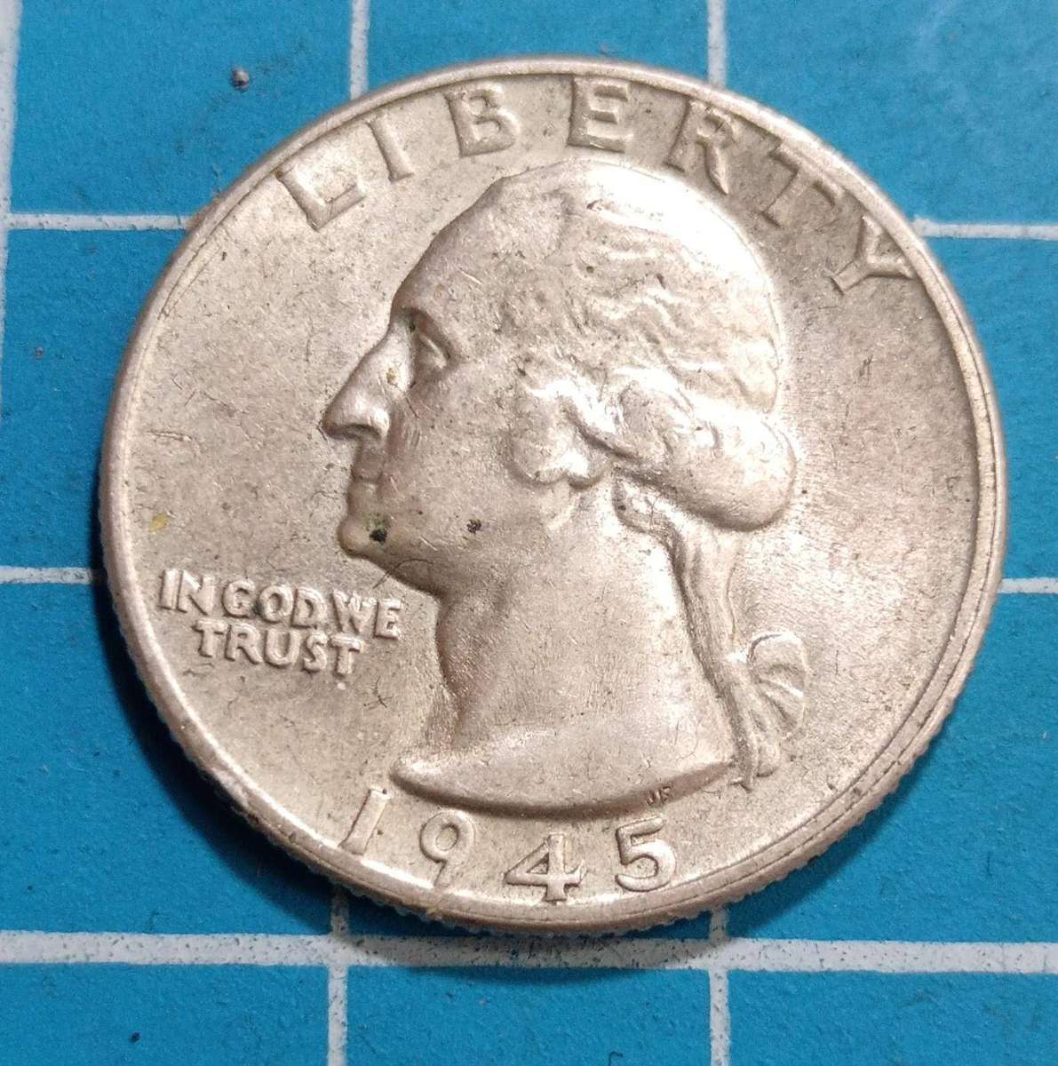 1945 silver Quarter Dollar