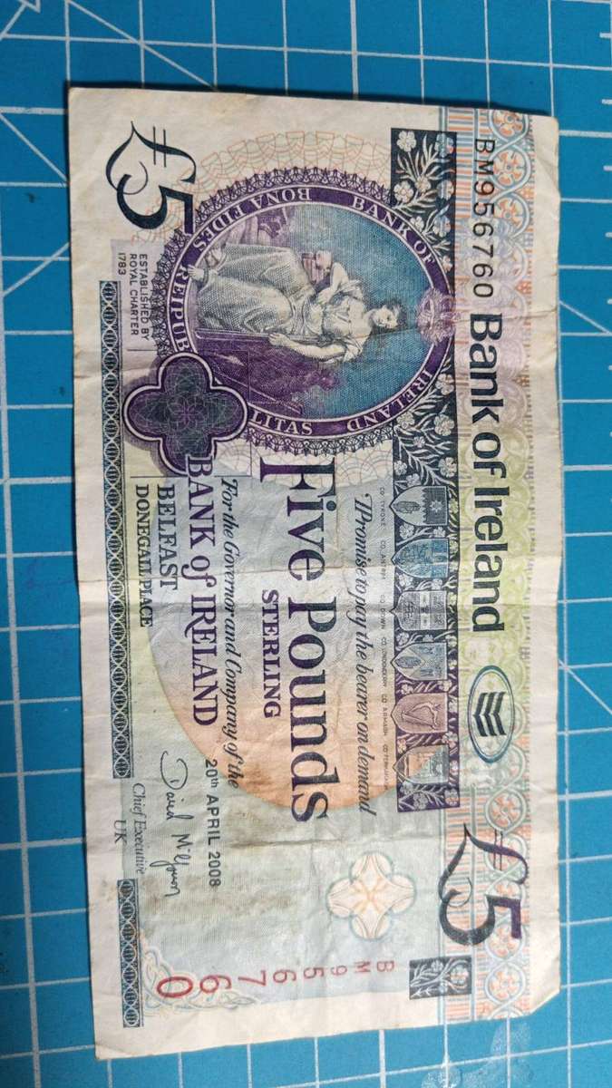 ireland 5 pound note