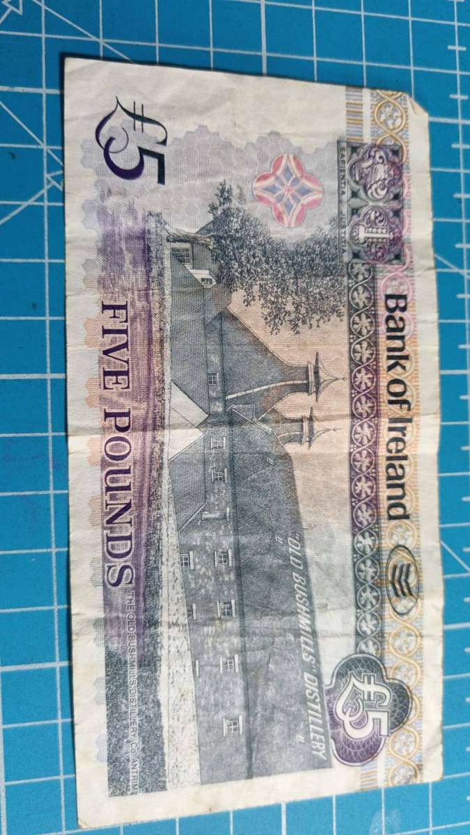 ireland 5 pound note