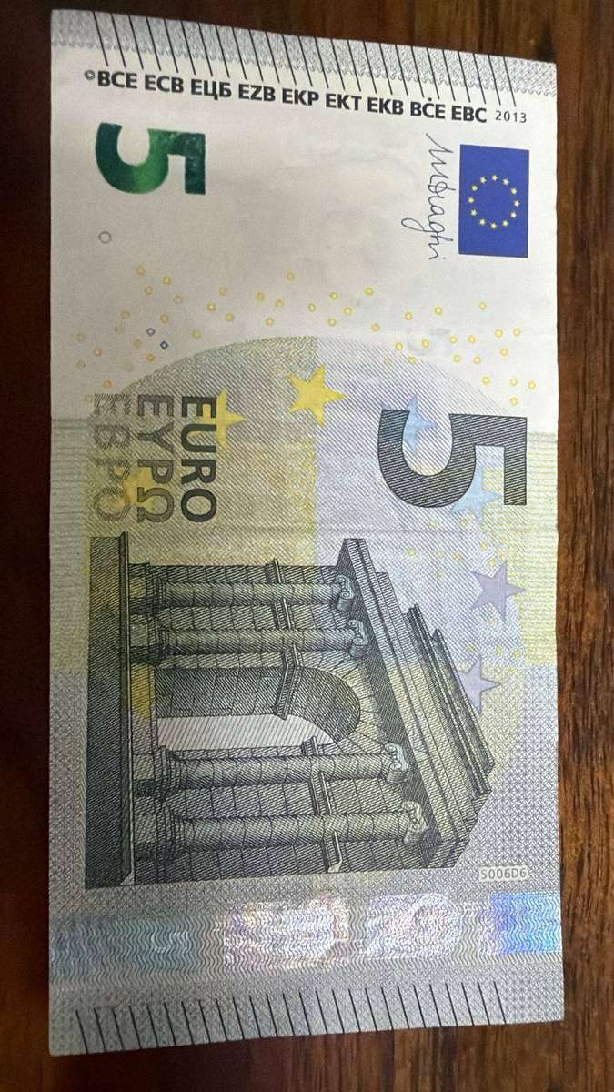 5 euro note