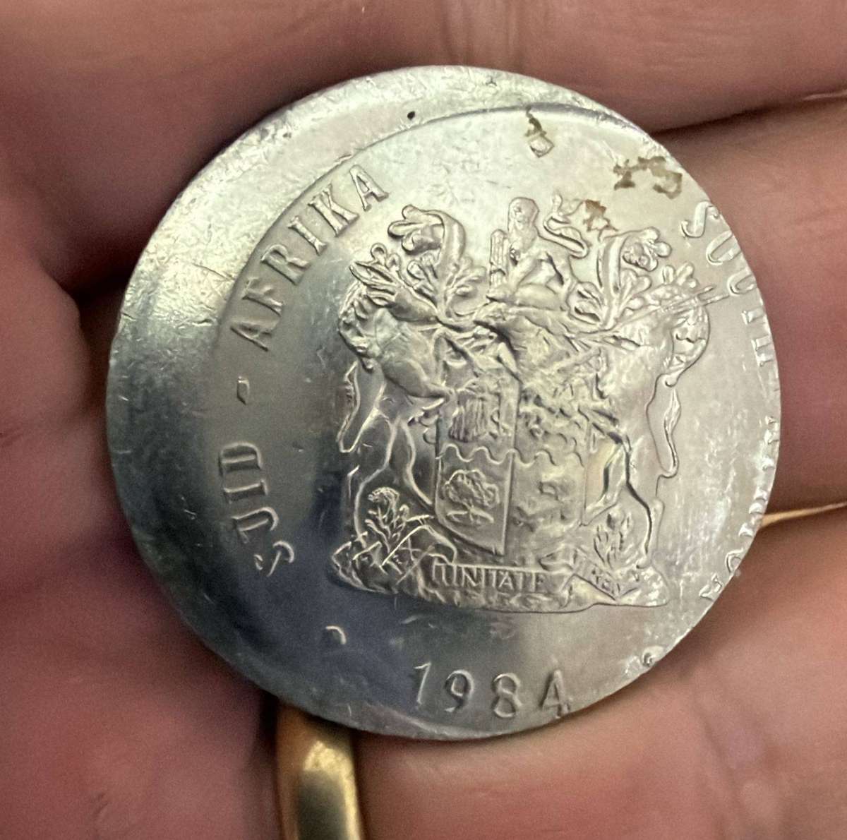 WOW - 1984 Error R1 - big off centre strike
