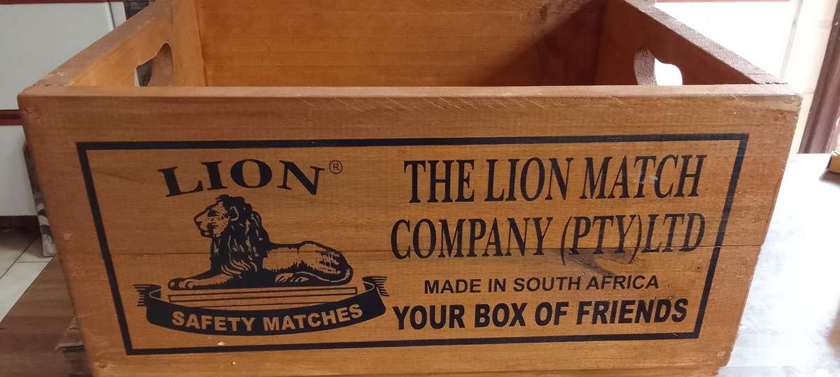 lion matches wooden crate, large