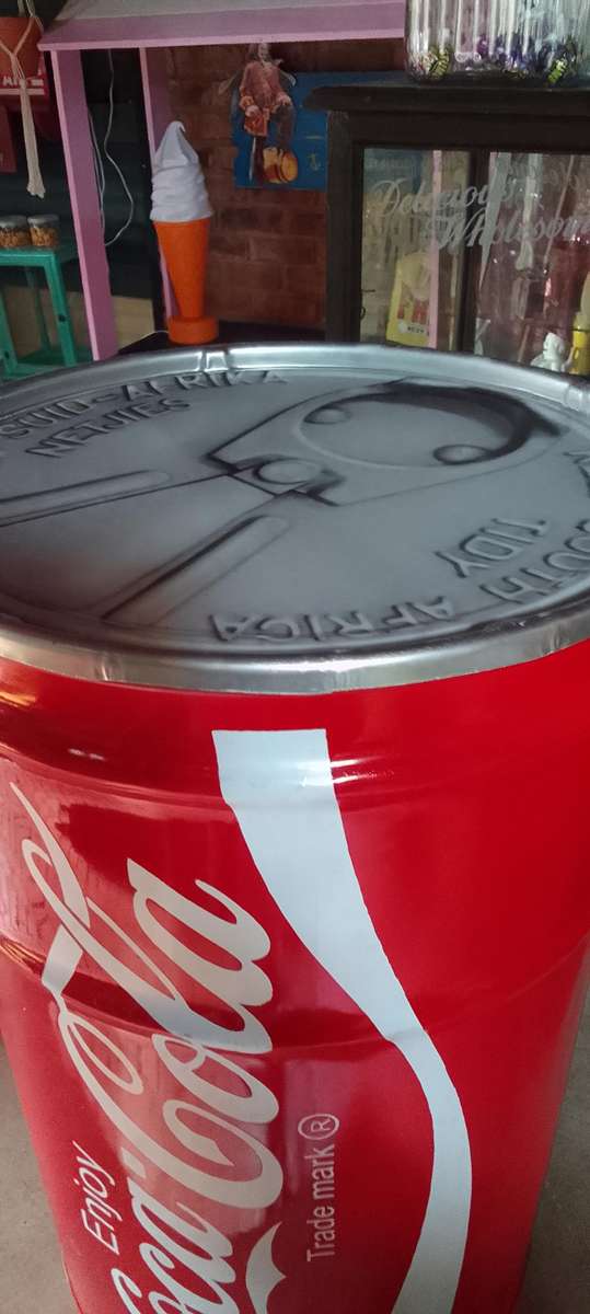 giant coca cola can stool