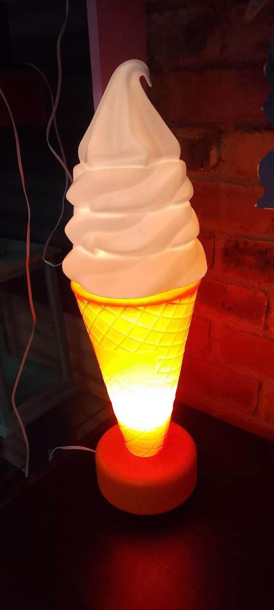 illuminated ice cream cone display, 62cm