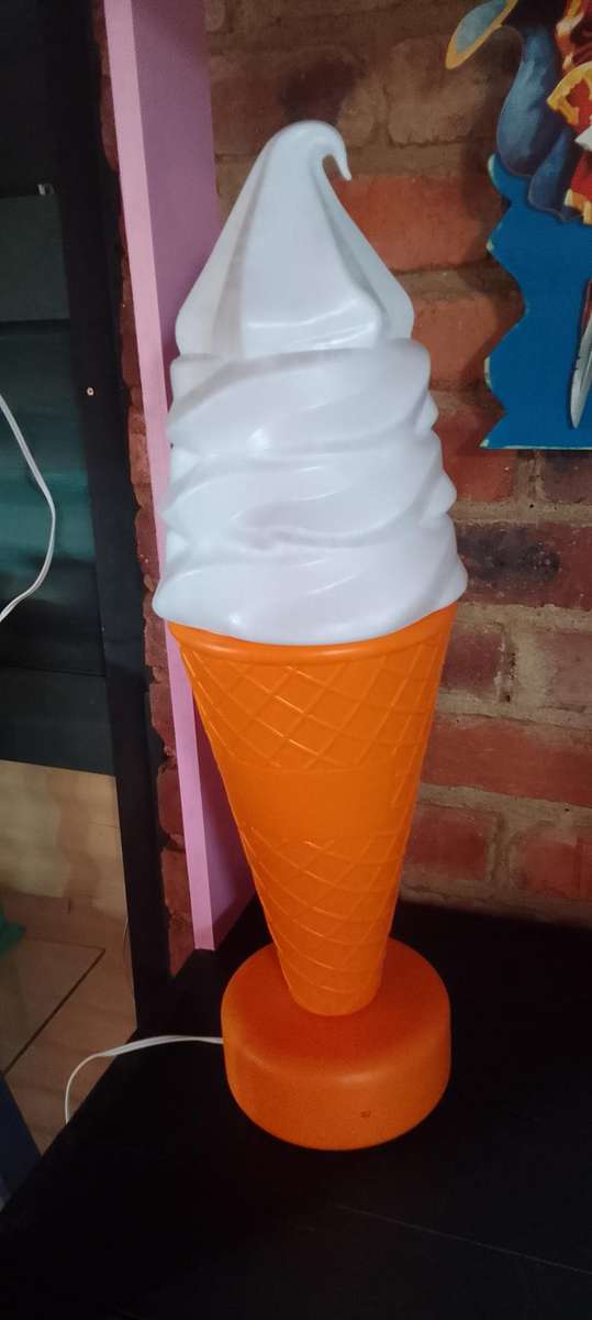 illuminated ice cream cone display, 62cm