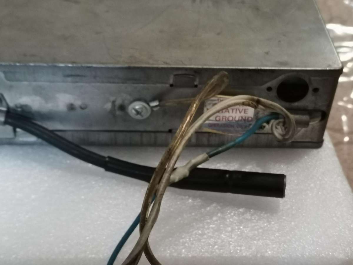 Vintage 70s Sanyo Baravia car radio