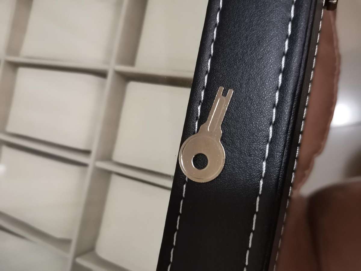 24 slot watch storage box