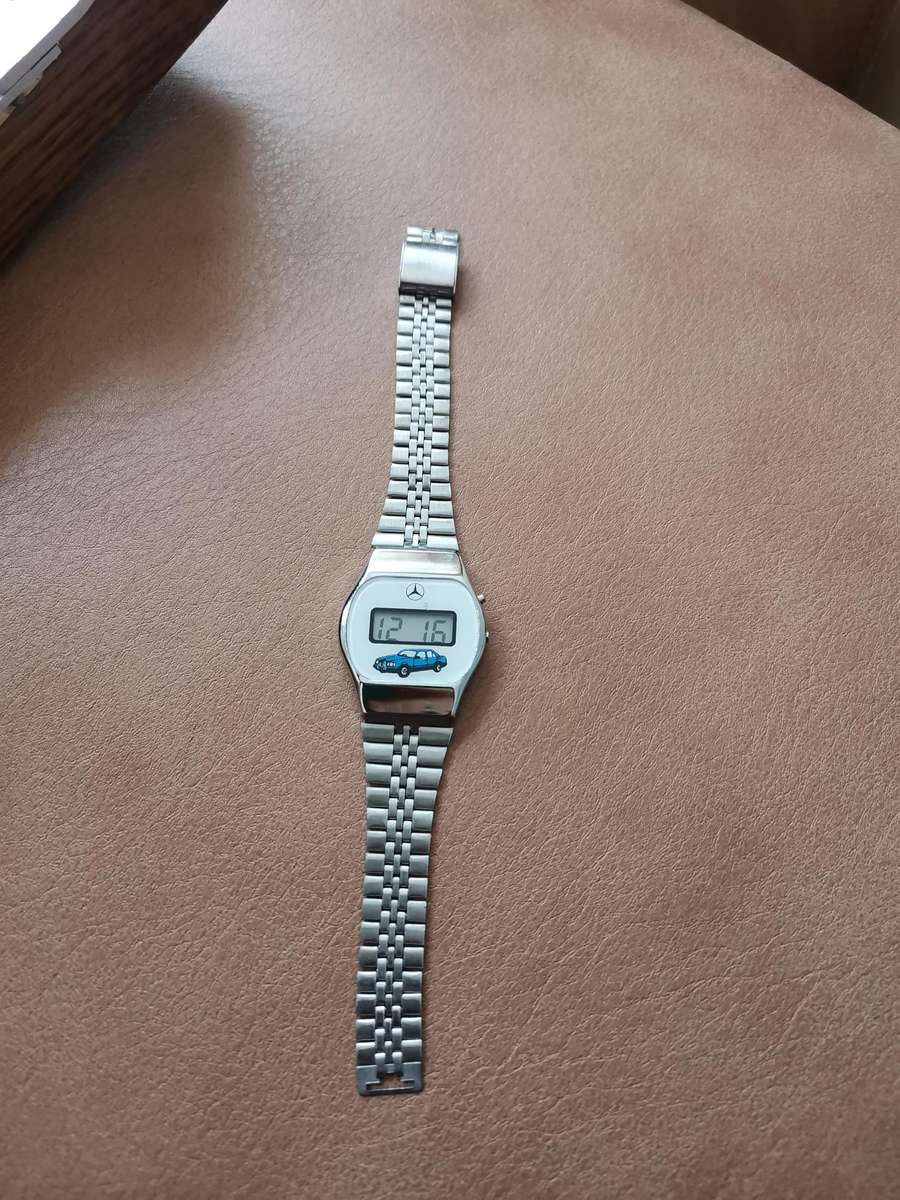 Vintage 1980s Mercedes Benz W124 watch