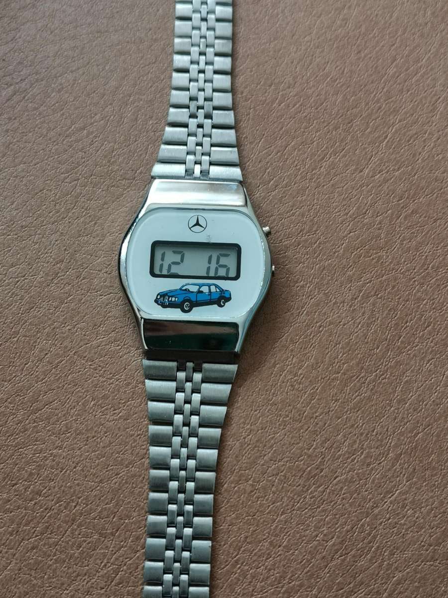 Vintage 1980s Mercedes Benz W124 watch