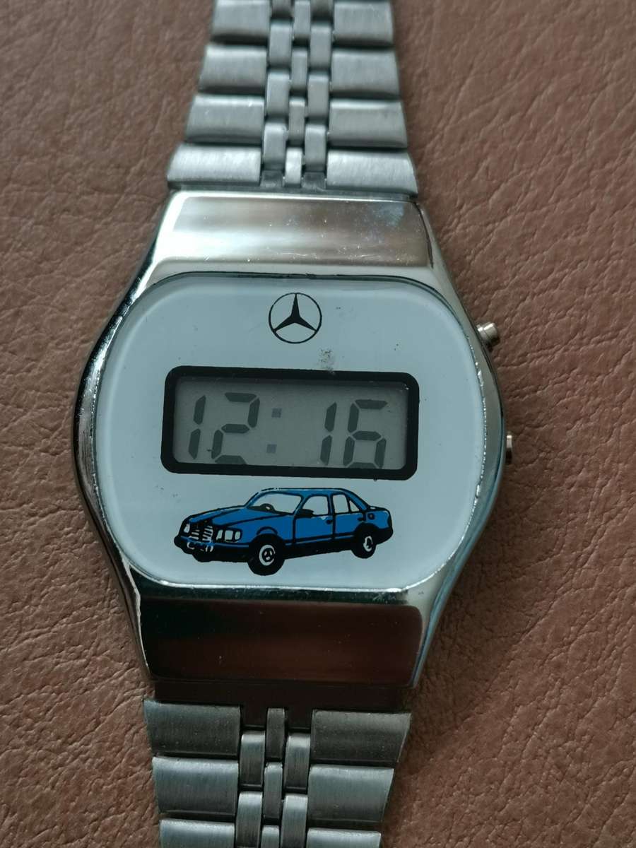 Vintage 1980s Mercedes Benz W124 watch