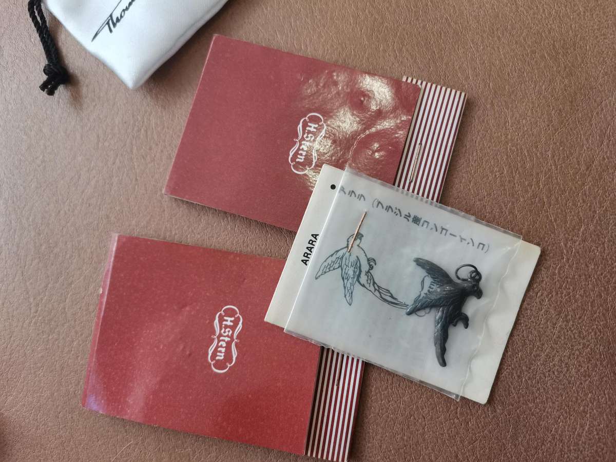 5 vintage collectible charms