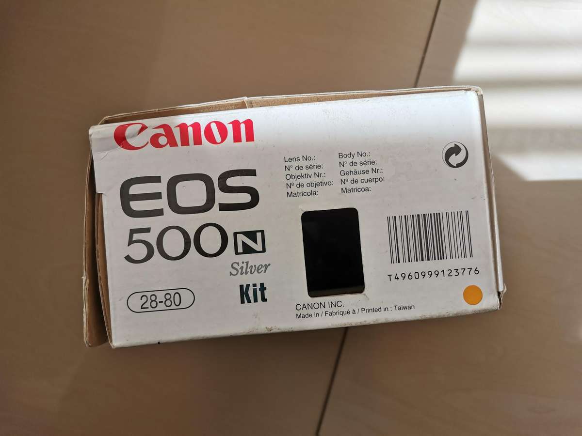 Canon Eos 500 n Sliver 35mm camera
