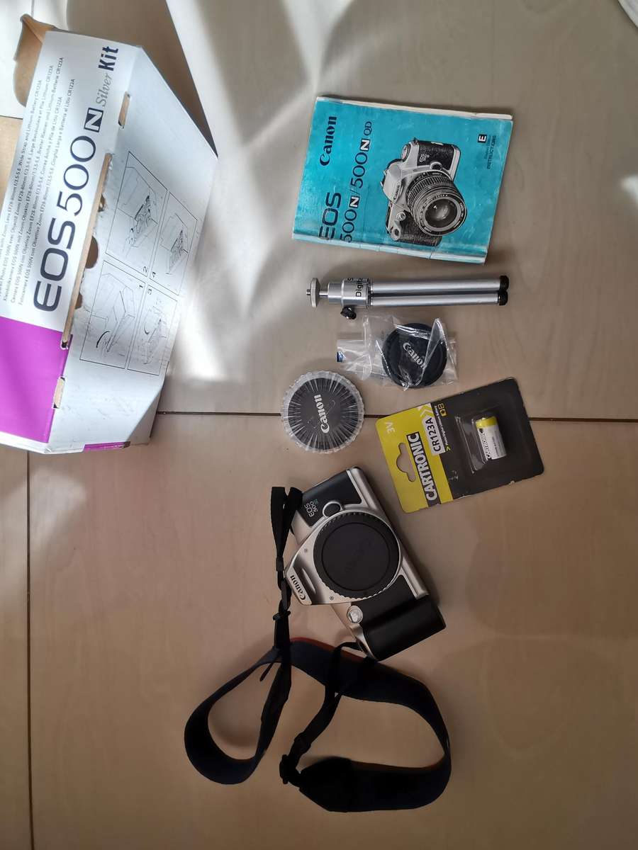 Canon Eos 500 n Sliver 35mm camera