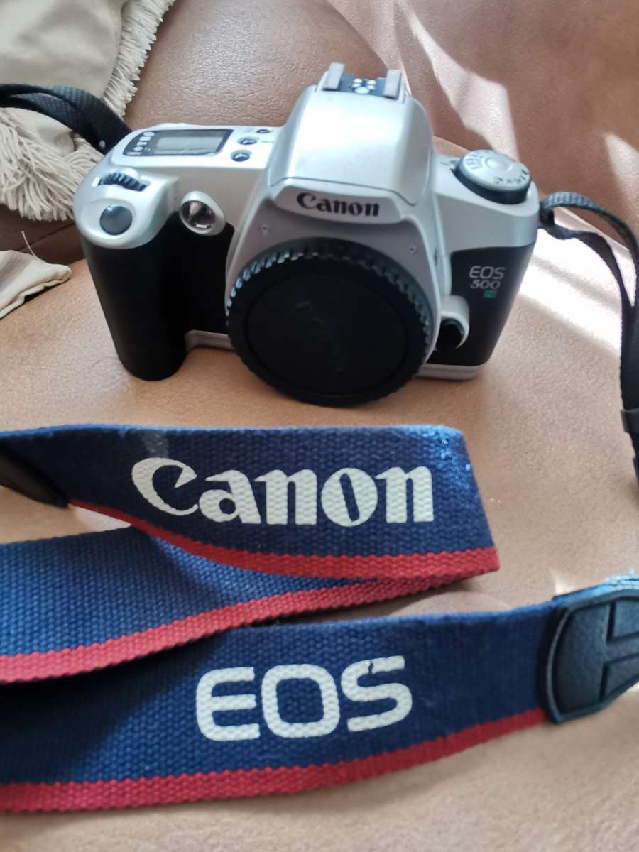 Canon Eos 500 n Sliver 35mm camera