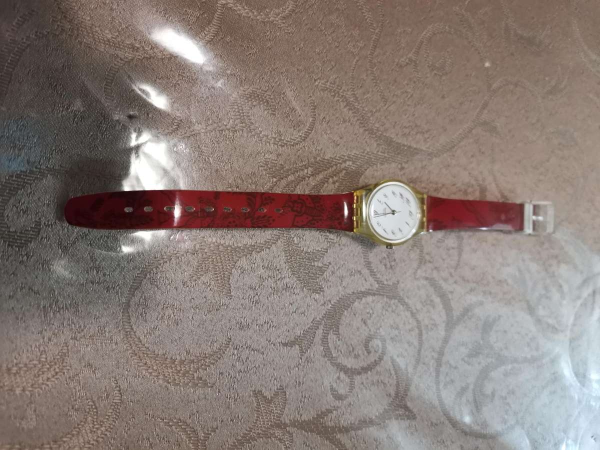 Vintage 1992 swatch baby face watch
