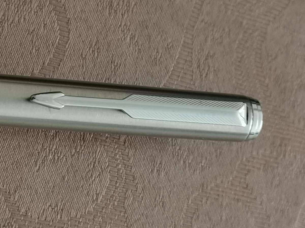 1990s parker stainless steel fountain pen boxed