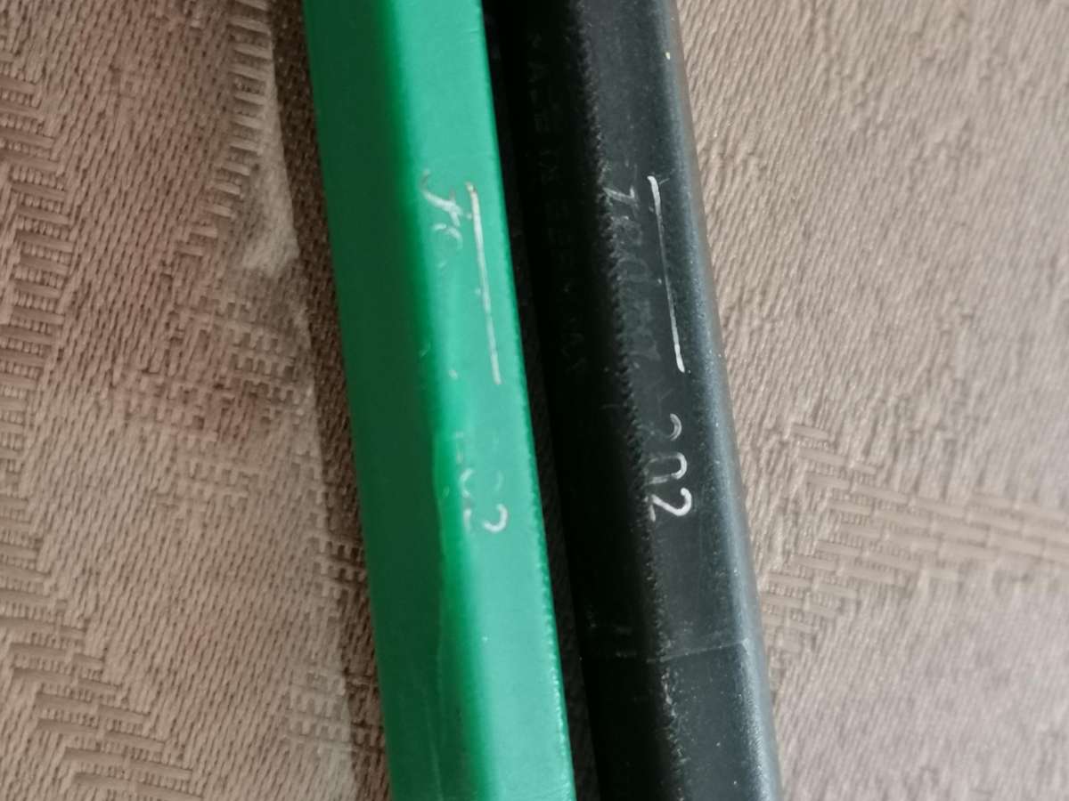 Lot of vintage collectible pens and pencils