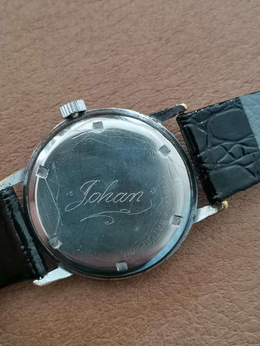 Vintage rotary calendar 21 jewels incabloc manual wind watch