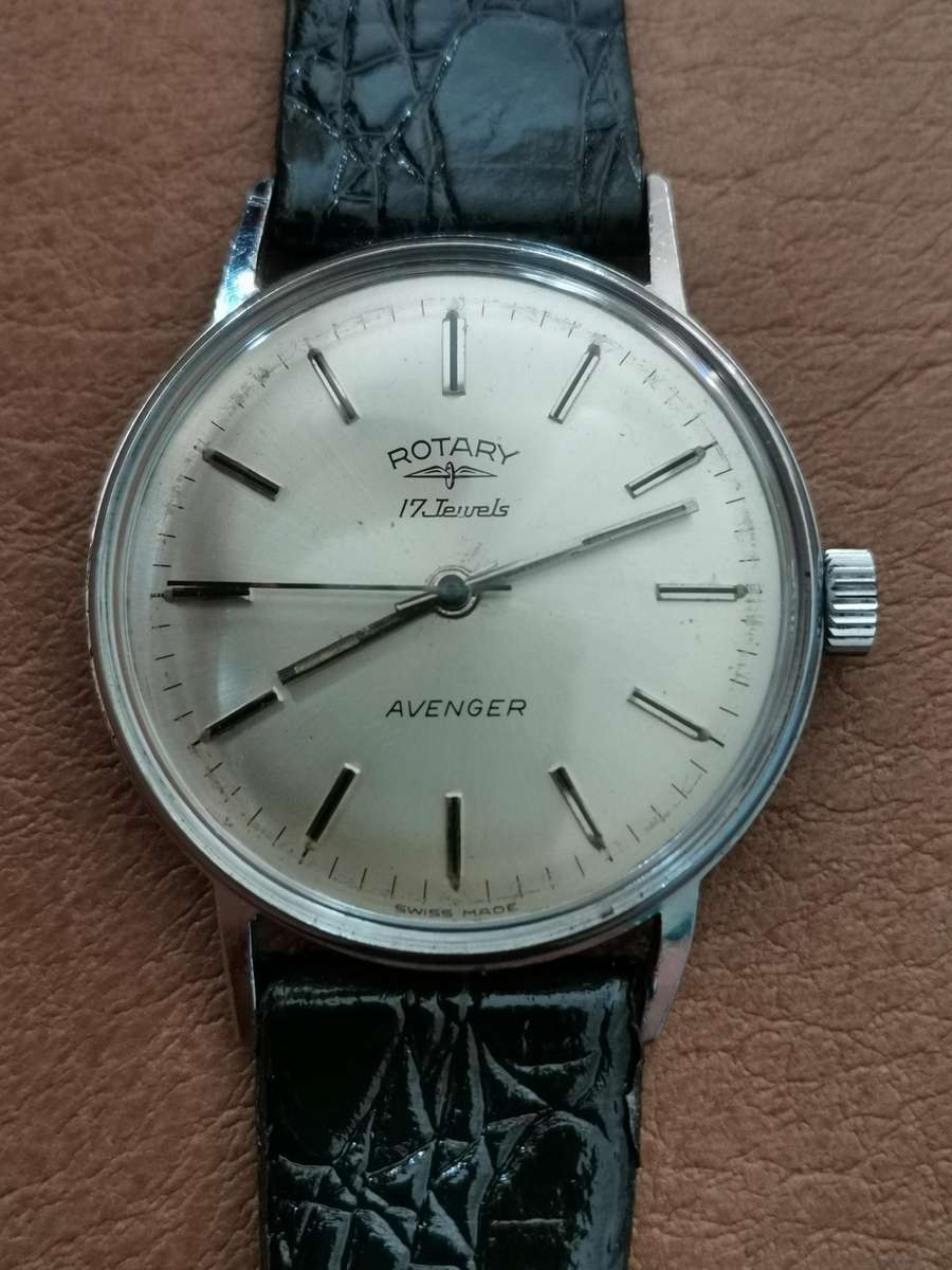 Vintage rotary avenger 17 jewels manual wind mechanical watch