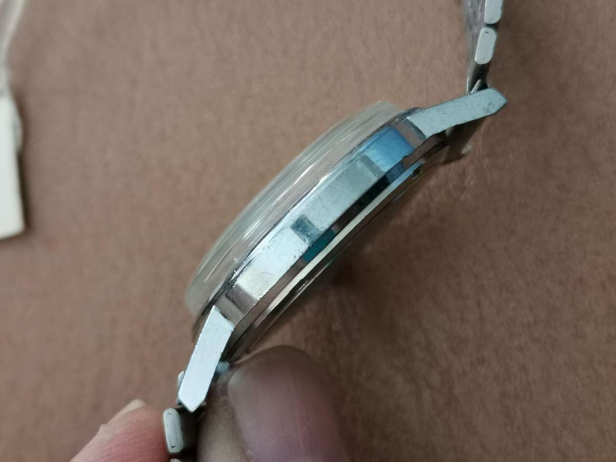 Vintage Lanco 15 jewels mechanical manual wind watch *like new*