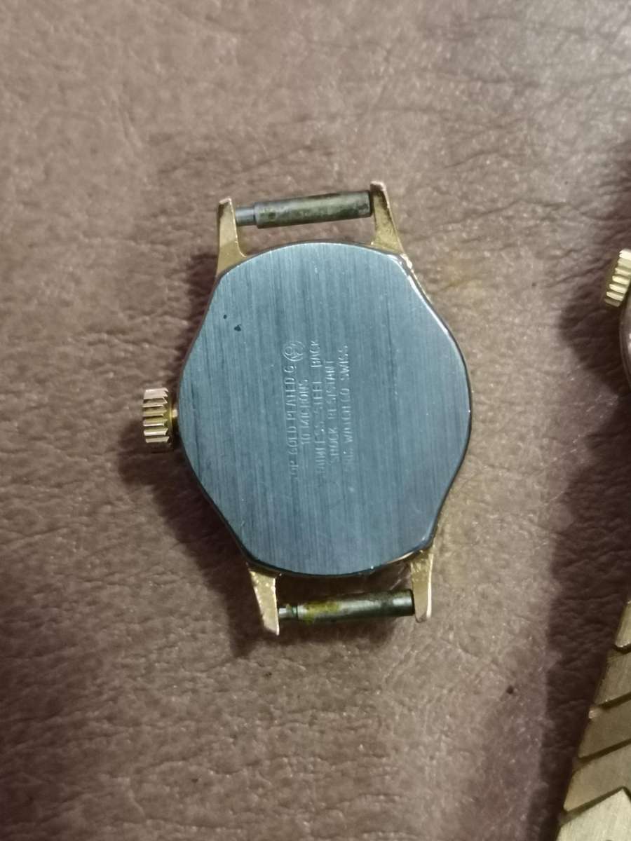 2 vintage ladies mechanical watches in working condition