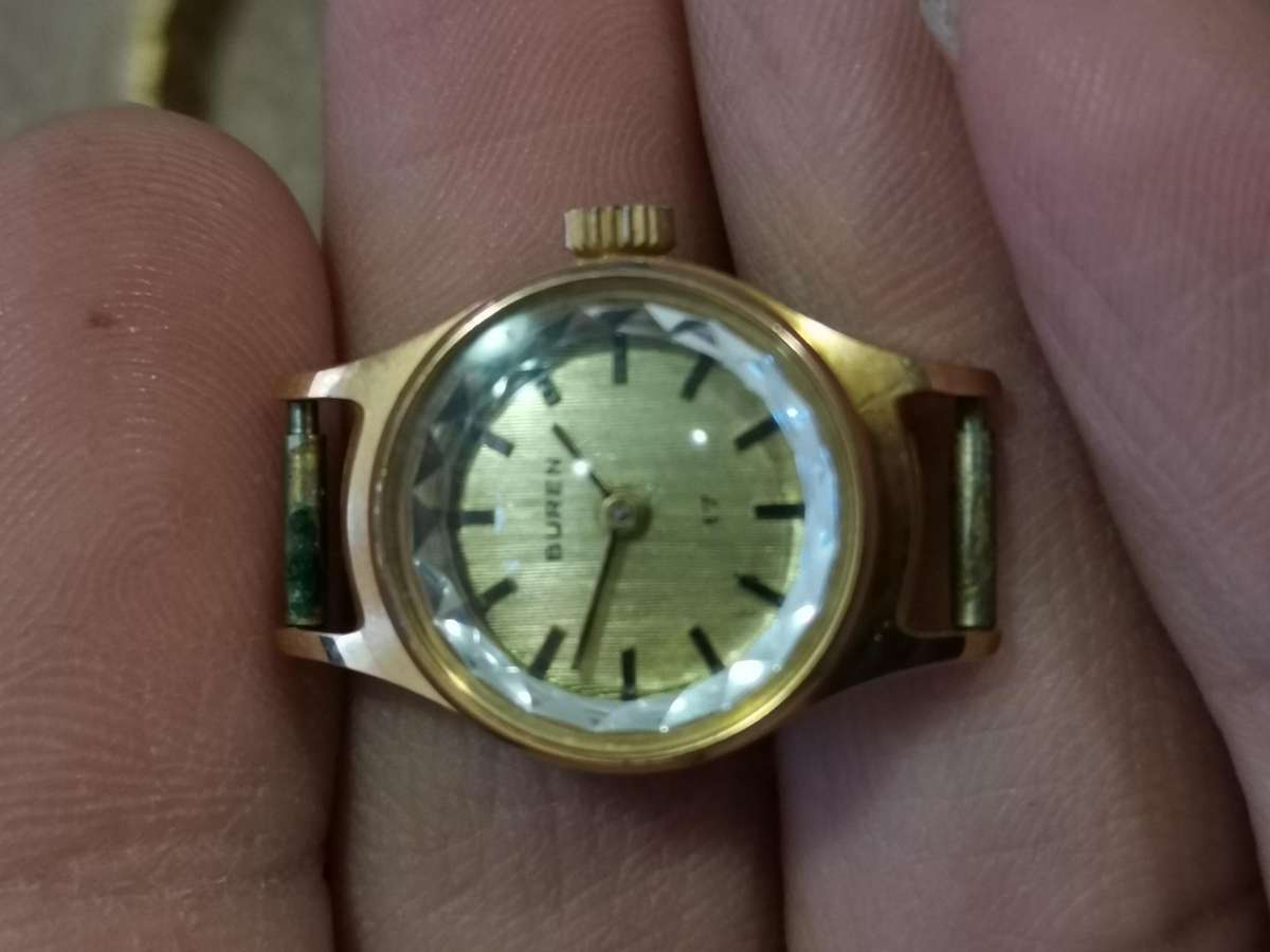 2 vintage ladies mechanical watches in working condition