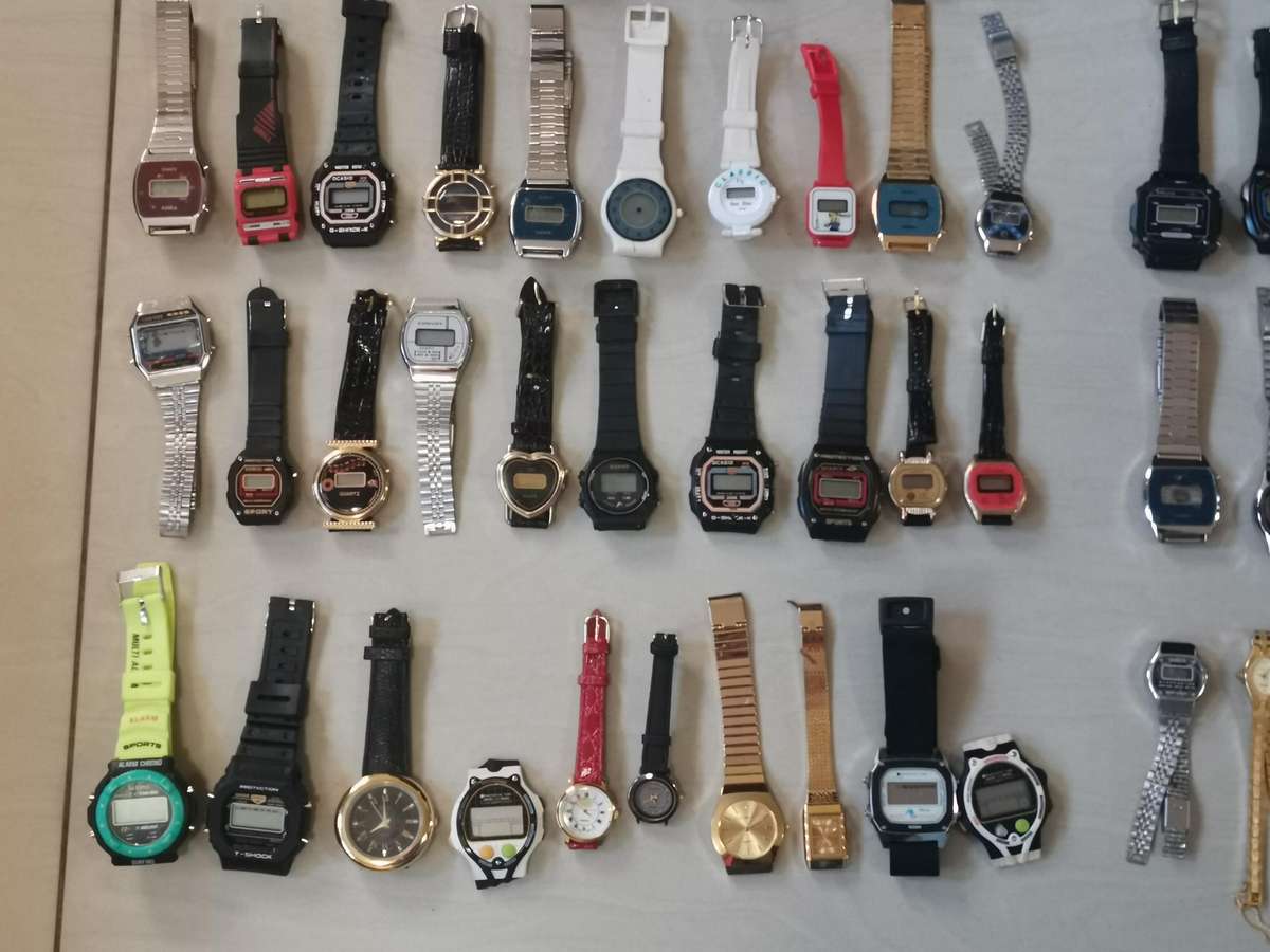 180 1990s new old stock quartz watches