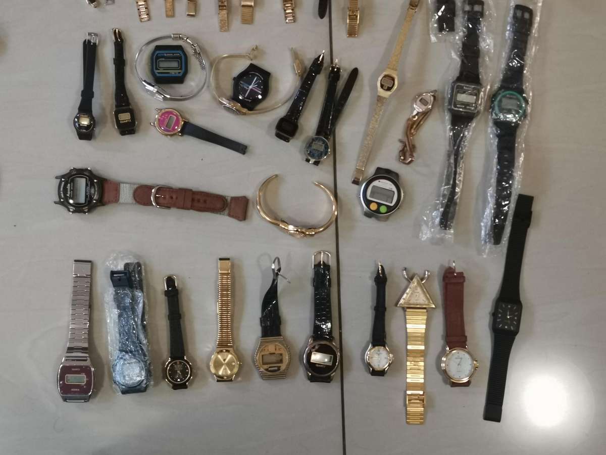 180 1990s new old stock quartz watches