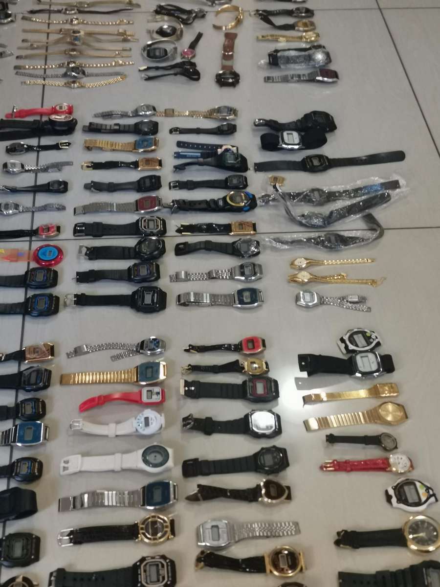 180 1990s new old stock quartz watches