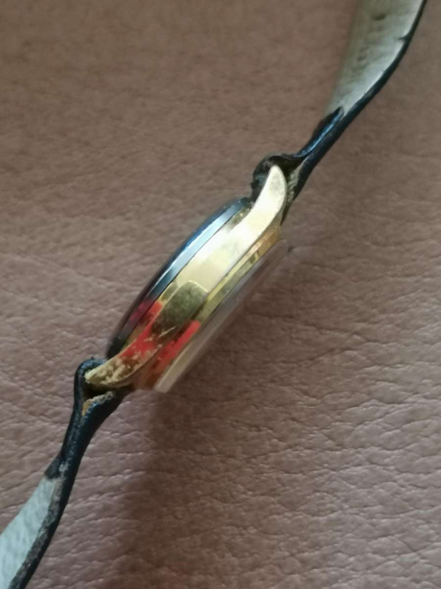 Vintage Lanco 17 jewels shockproteced ladies mechanical manual wind watch