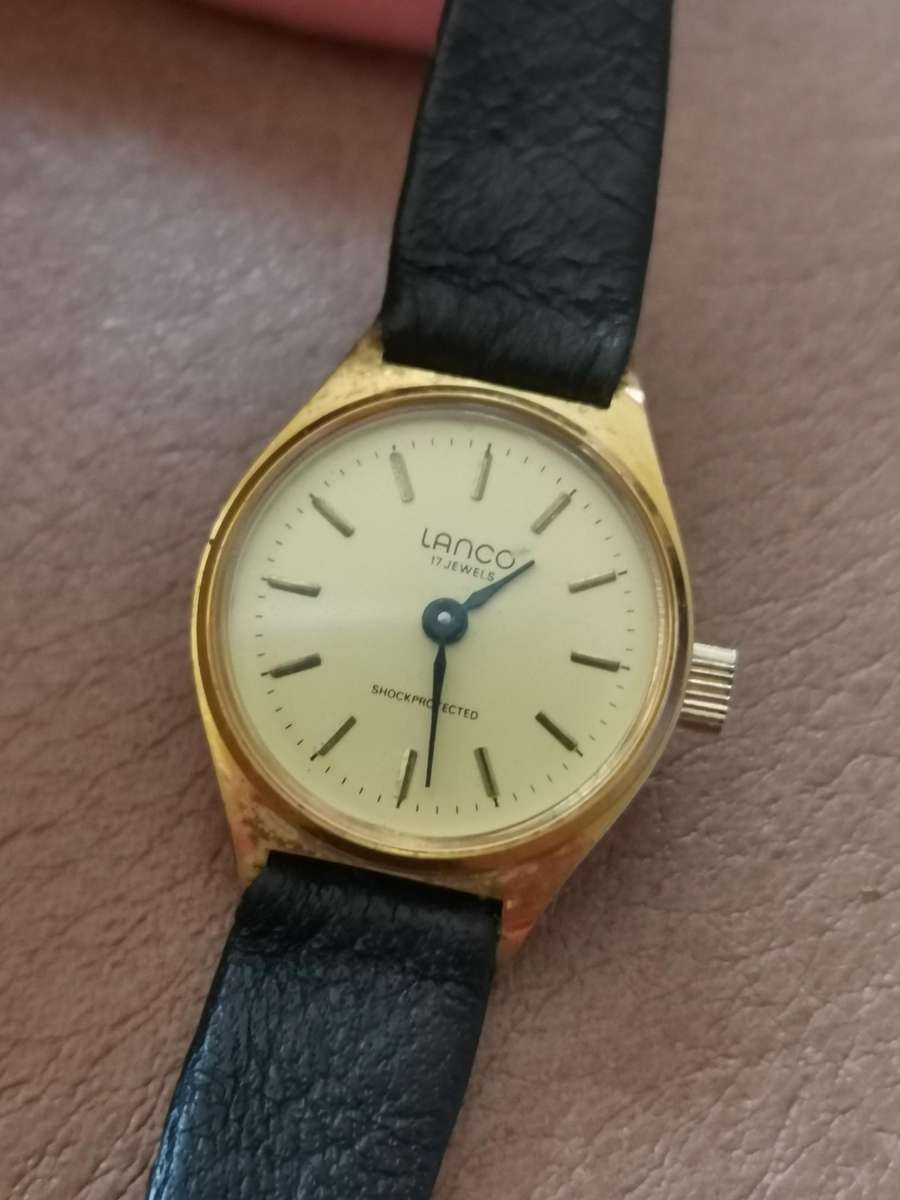 Vintage Lanco 17 jewels shockproteced ladies mechanical manual wind watch