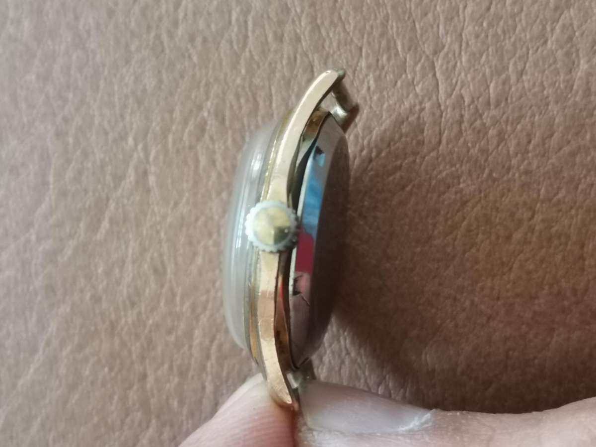 Vintage rotary 17 jewels incabloc manual wind mechanical watch