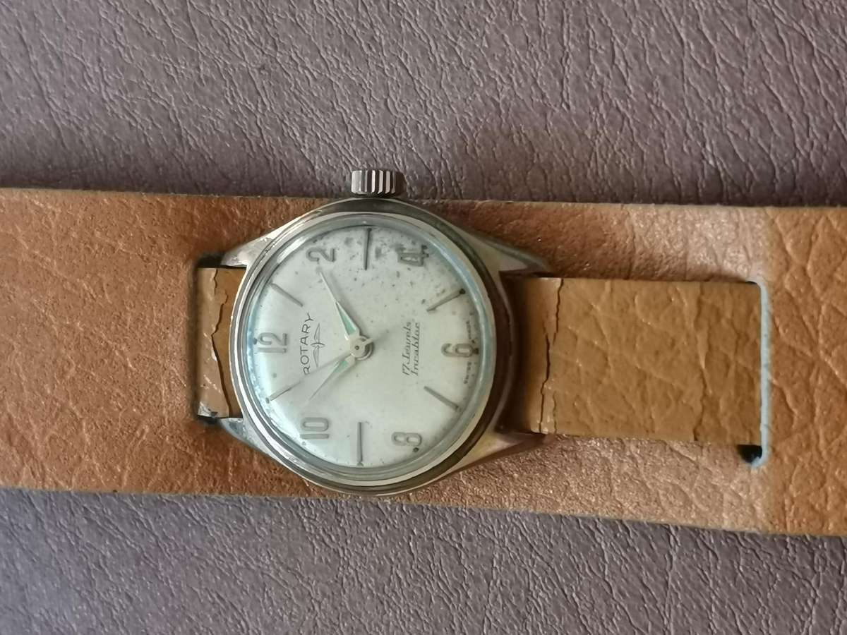 Vintage rotary 17 jewels incabloc manual wind mechanical watch